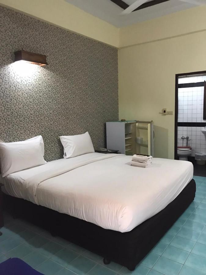 Sutus Court 7 Hotel Pattaya Luaran gambar