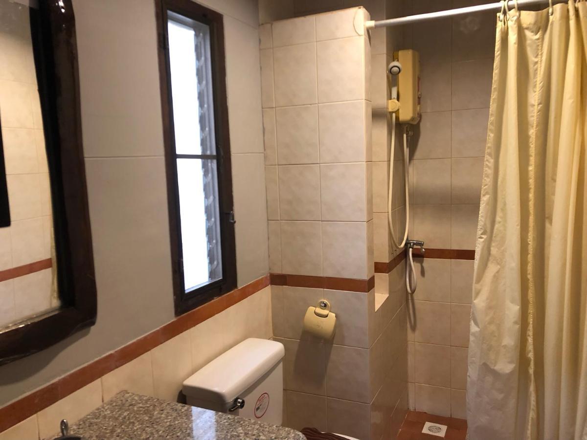 Sutus Court 7 Hotel Pattaya Luaran gambar