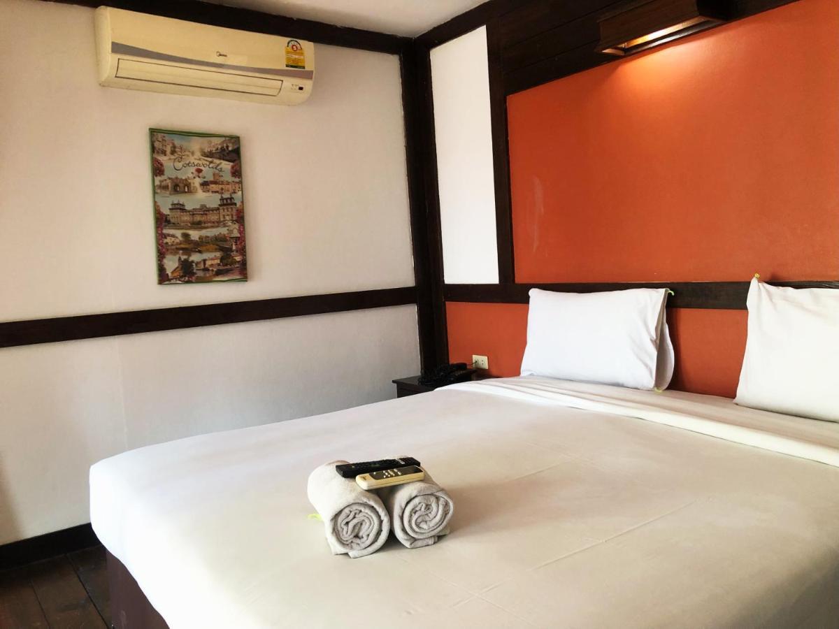 Sutus Court 7 Hotel Pattaya Luaran gambar